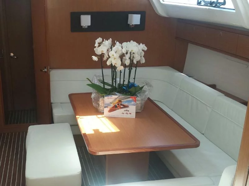 Bavaria Cruiser 51 (Aurelia) Interior image - 1