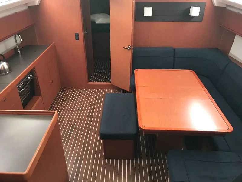 Bavaria Cruiser 46 (Roberta) Interior image - 5