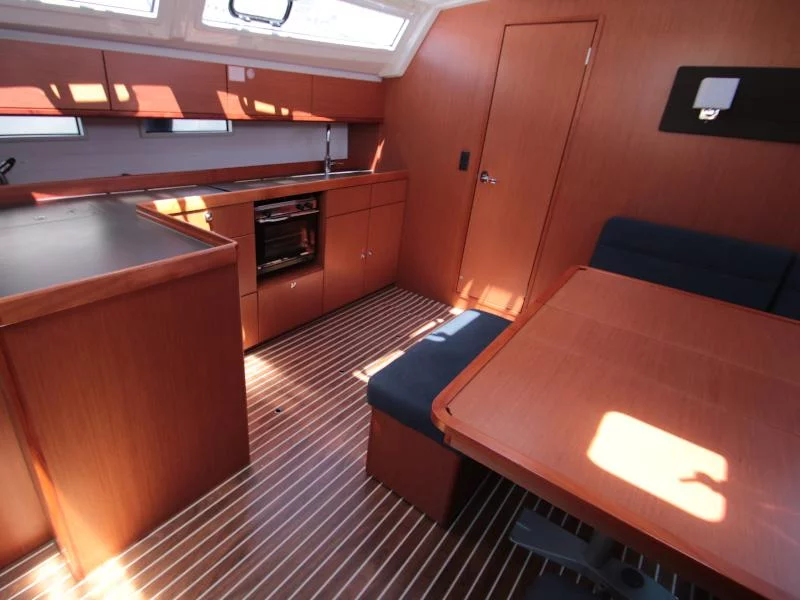 Bavaria Cruiser 46 (8+2 berths) (Annù)  - 6