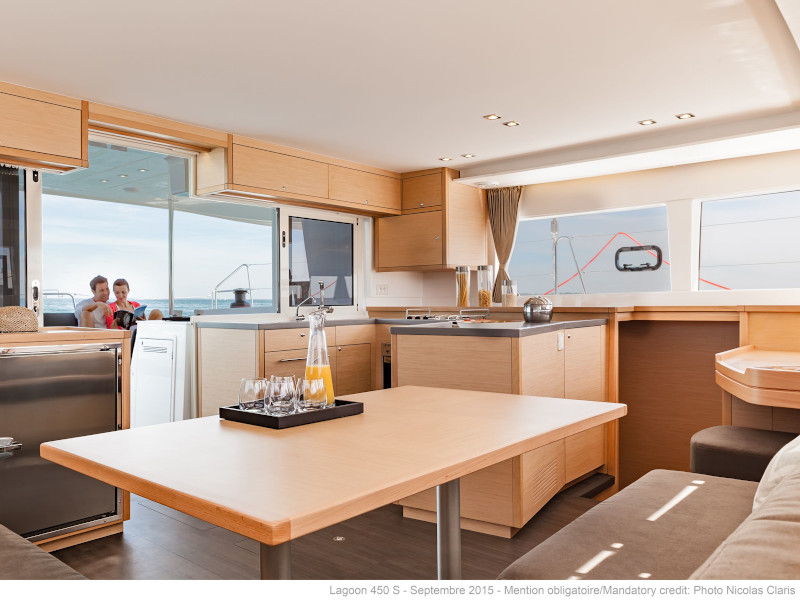 Photo #3 - Lagoon 450 Flybridge (FO'S) in Mykonos - 14533