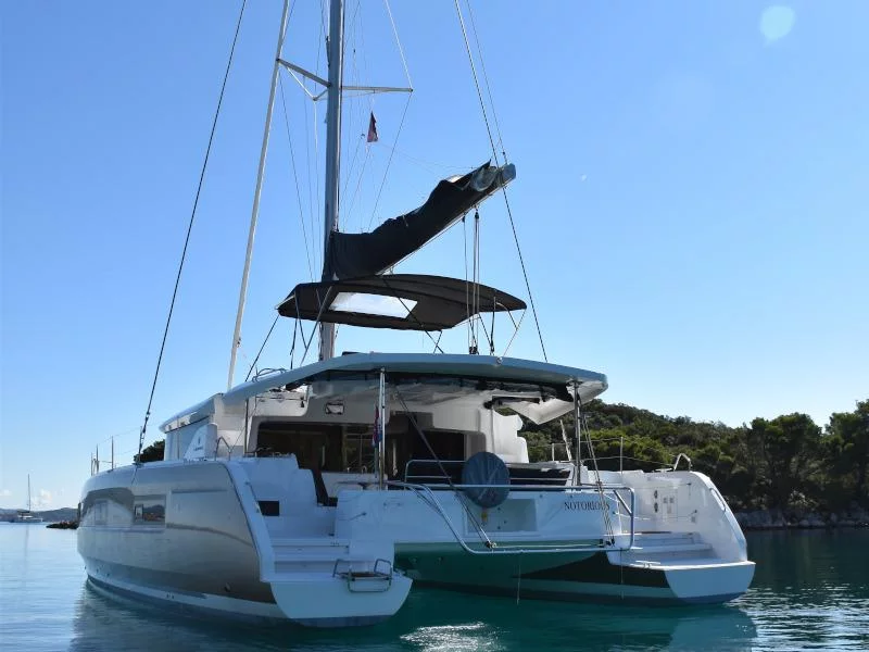 Lagoon 46 (NOTORIOUS)  - 34