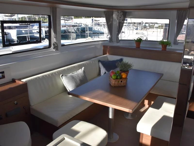 Lagoon 46 (NOTORIOUS) Interior image - 29
