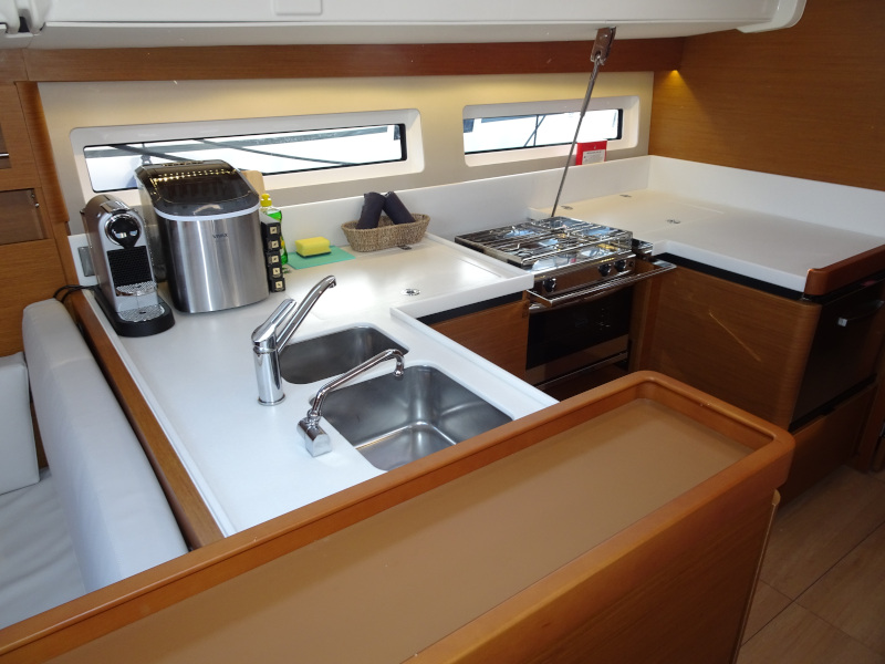 Photo #2 - Sun Odyssey 490 (ALFADER) in Primosten - 12177