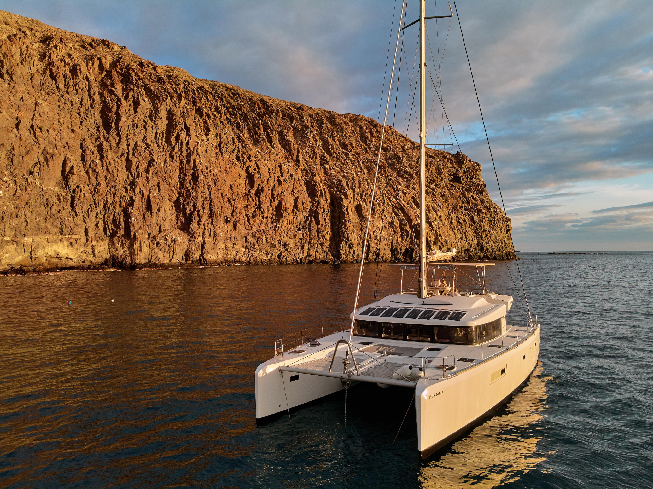 Photo #25 - Lagoon 52F (Neptuno) en Talamanca - 11182