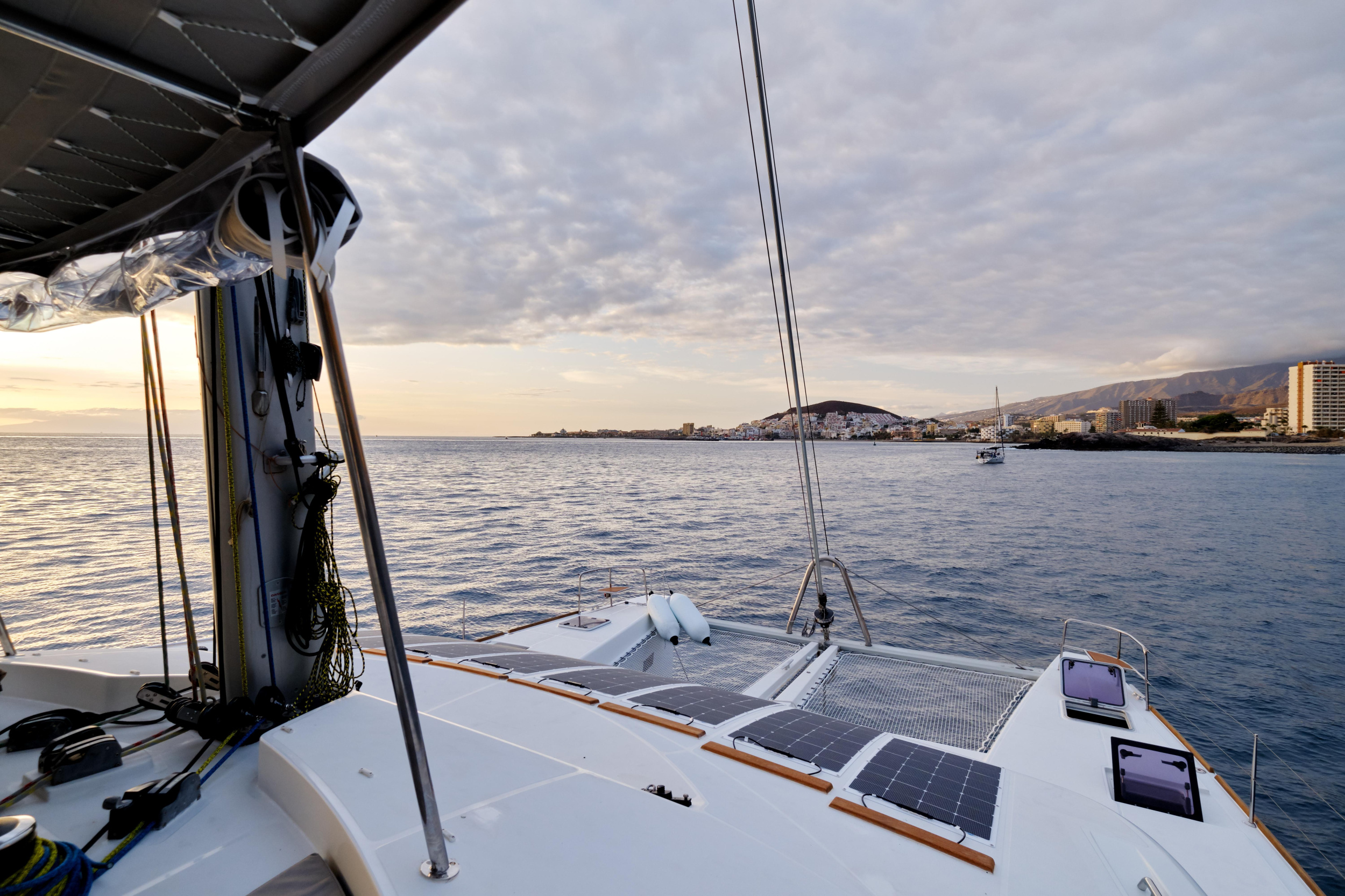 Photo #64 - Lagoon 52F (Neptuno) en Talamanca - 11182