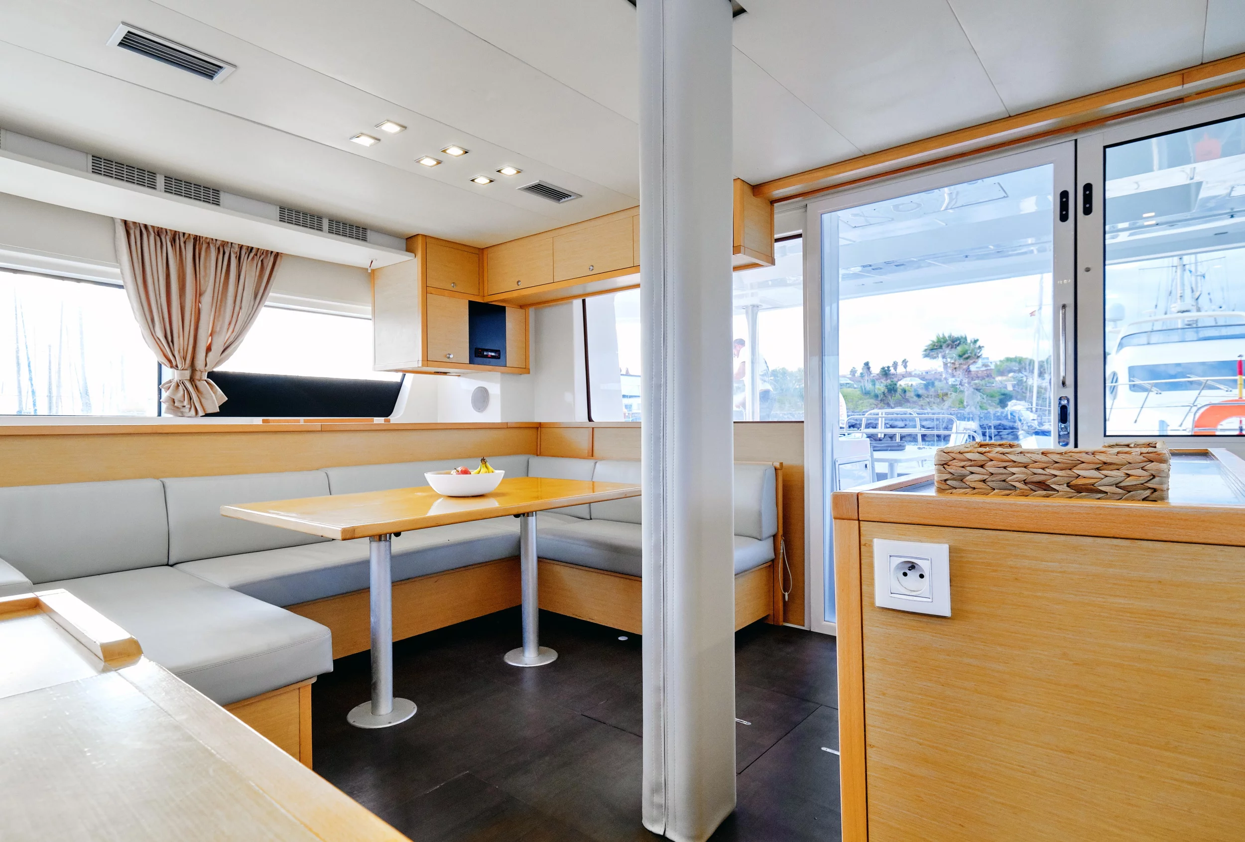 Lagoon 52F (Neptuno)  - 70