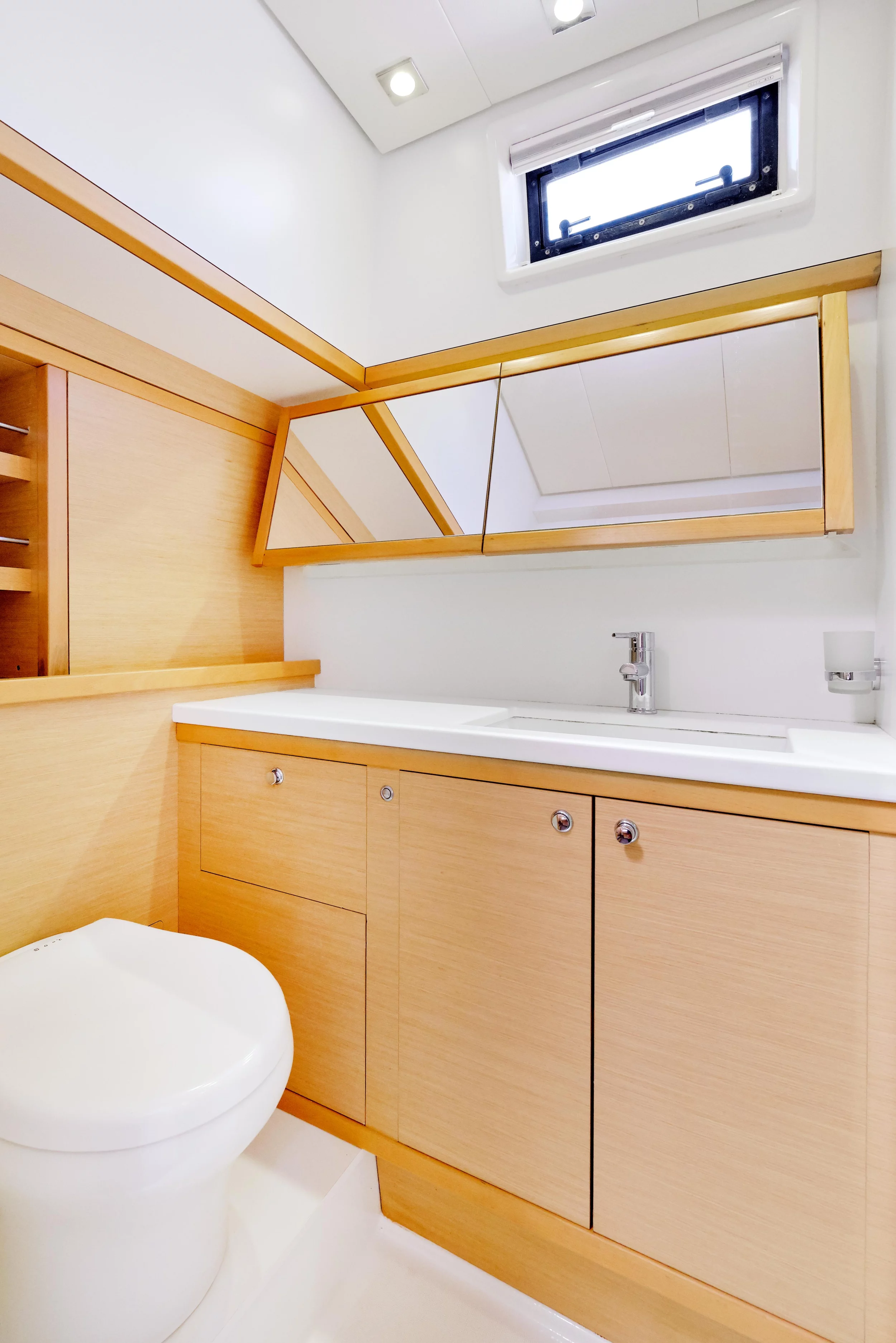 Lagoon 52F (Neptuno)  - 75