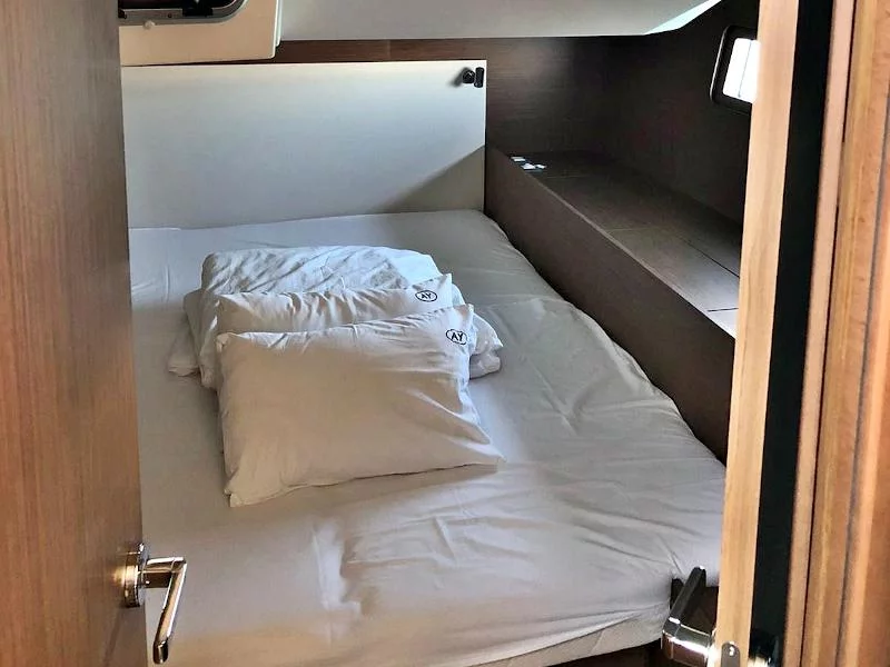 OCEANIS 51.1 BT (20) (PEARL DREAMS)  - 11