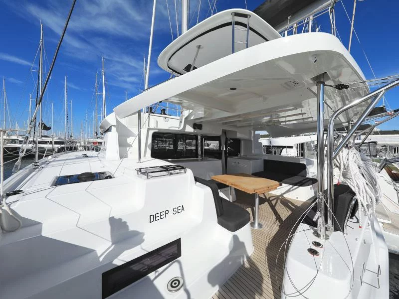 Lagoon 46 (DEEPSEA)  - 26