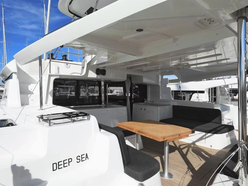 Lagoon 46 (DEEPSEA)  - 76