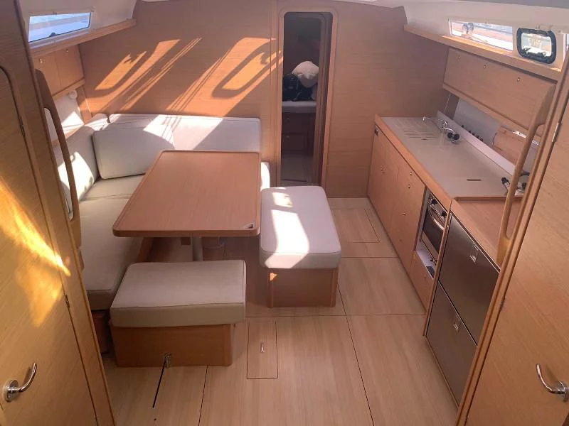 Dufour 460 (Wonder Planet) Interior image - 1
