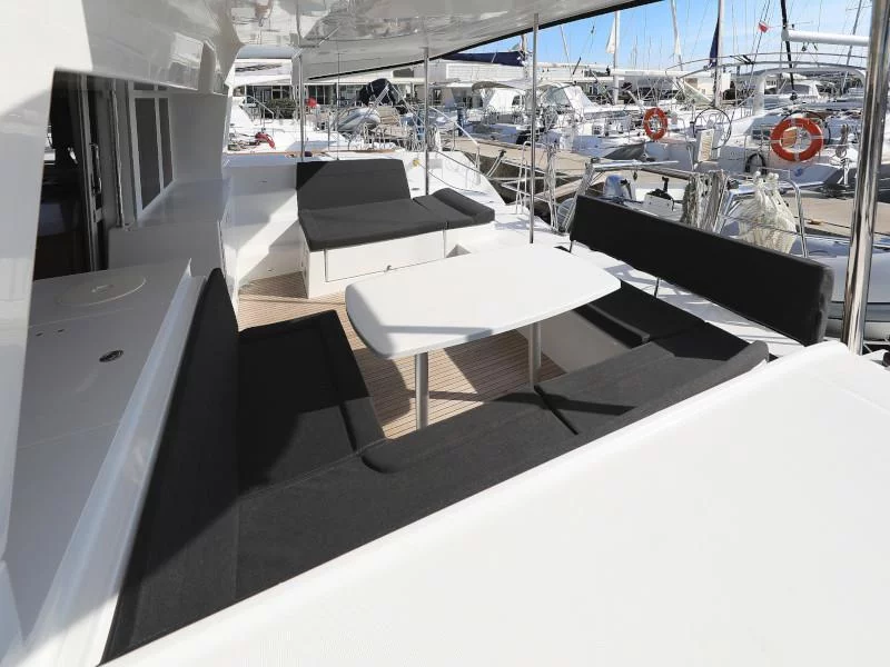 Lagoon 450 F (OLIVER)  - 34