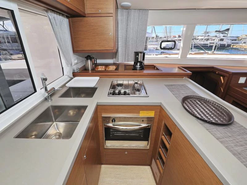 Lagoon 450 F (OLIVER)  - 42
