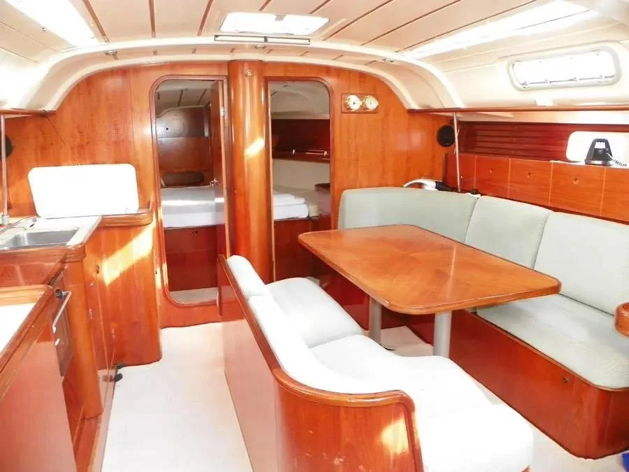 Oceanis 440 (Xanemo) Interior image - 10