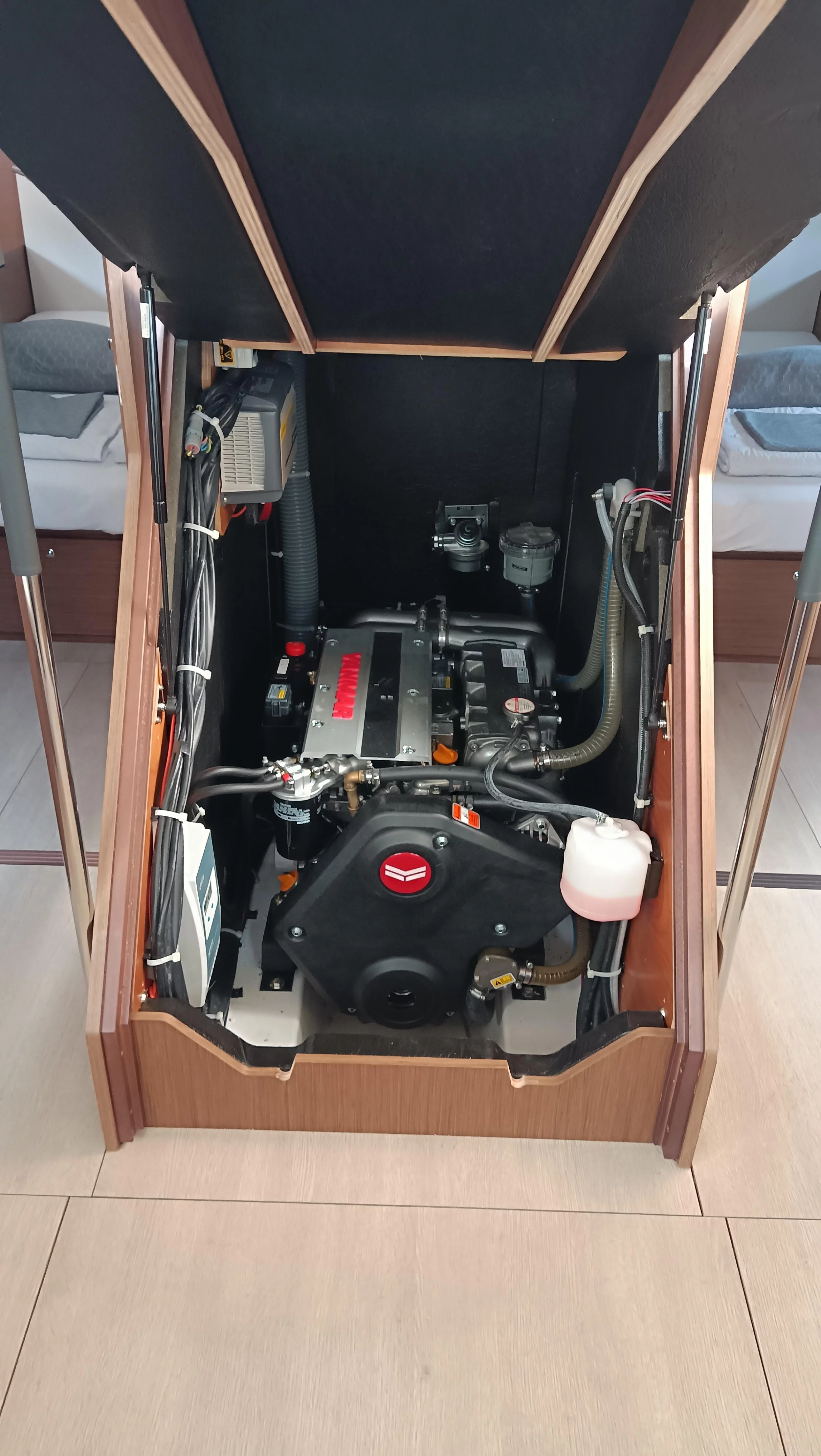 Oceanis 51.1 (Alba)  - 21