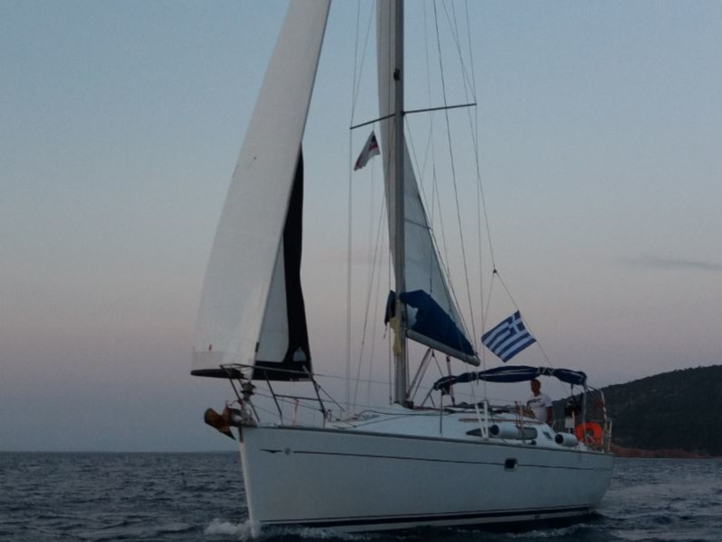Photo #1 - SUN ODYSSEY 350 2 CABINES (STRIKE) in GUADELOUPE - POINTE A PITRE - 63685