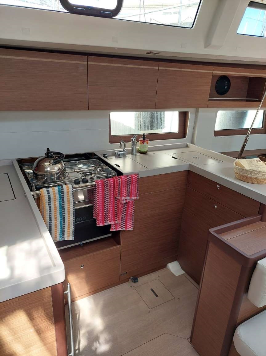 Photo #16 - Oceanis 51.1/ 3 cabins - owner's version (Ifestion) in Corfù - 13355