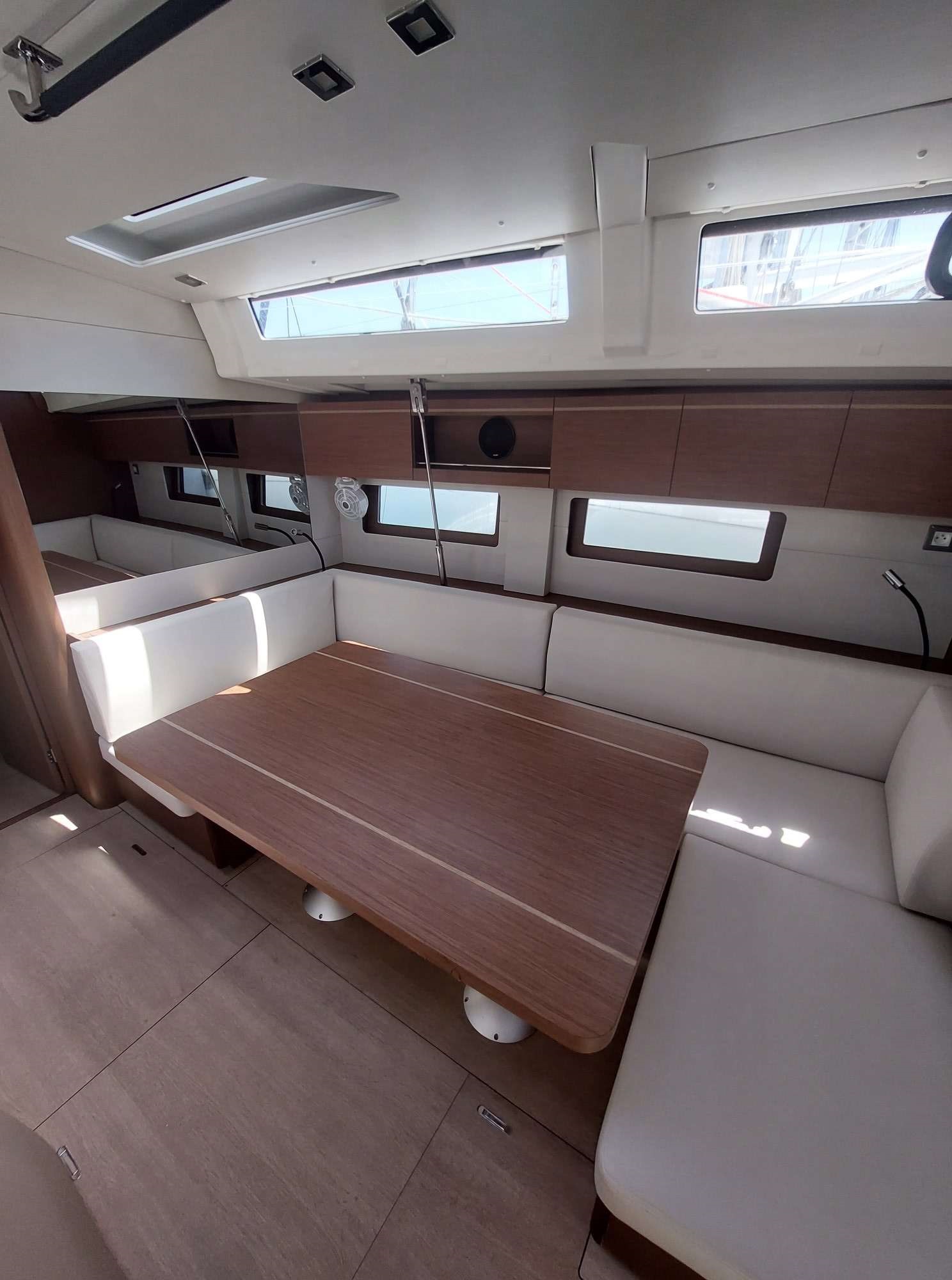 Photo #2 - Oceanis 51.1 - 6 Cabins (Omiros) in Corfù - 13418