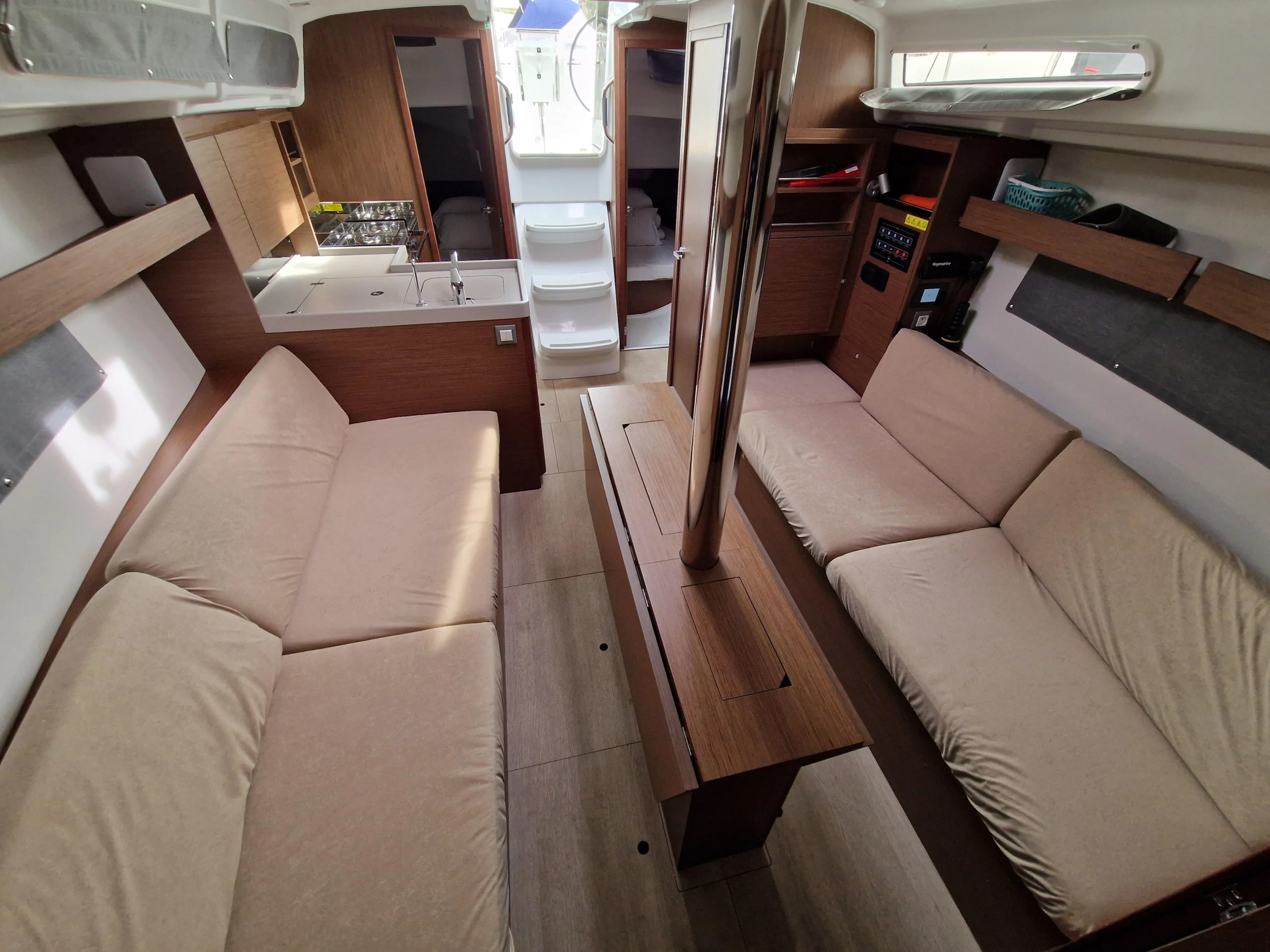 Oceanis 34.1 (Navicela)  - 7
