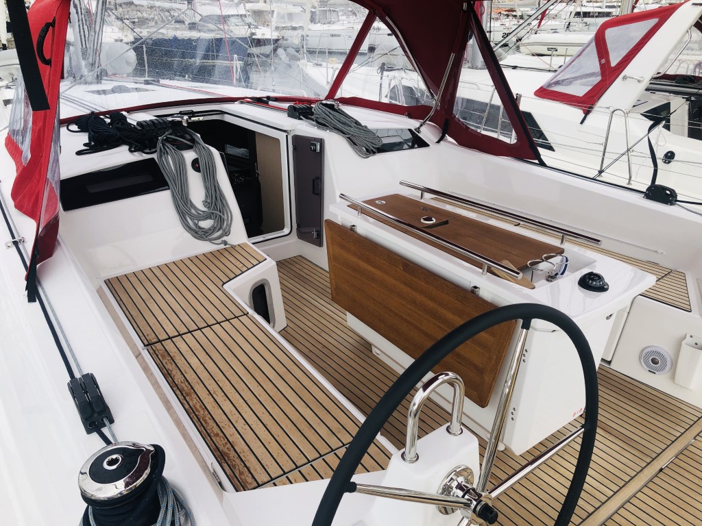 Photo #12 - Oceanis 40.1 (AZORIAN) in Split - 14313