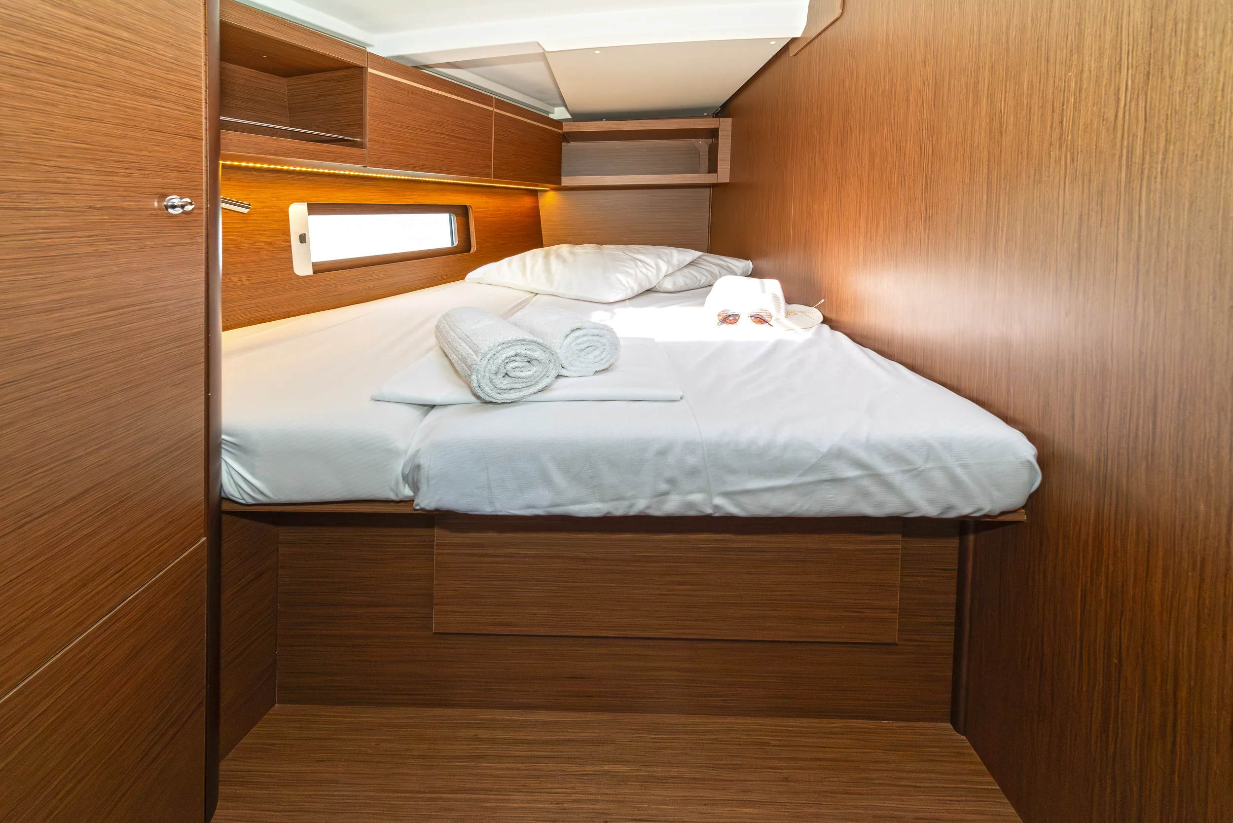 Oceanis 46.1 (Joanna)  - 10