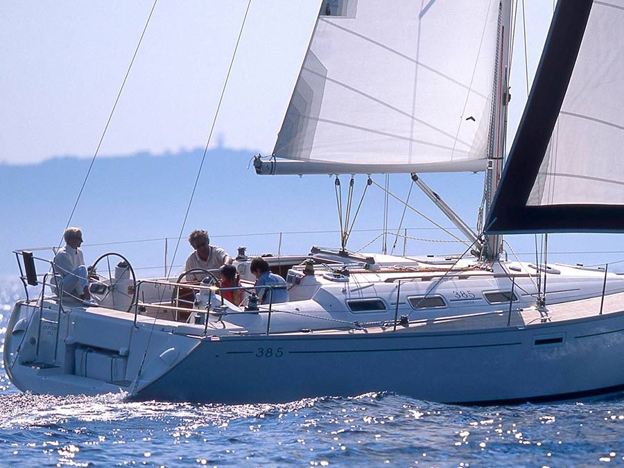 Photo #1 - Dufour 385 Grand Large (Machimbombo) in Portimao - 14527