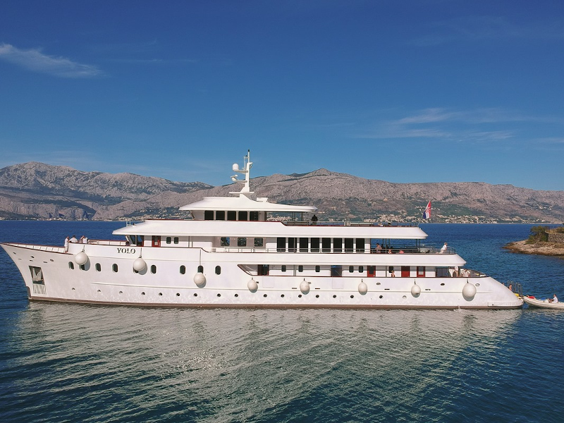 Photo #1 - Motoryacht YOLO (Yolo) in Split - 15051