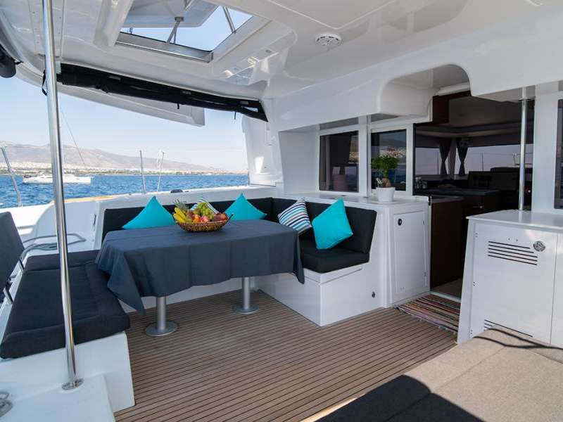 Photo #7 - Lagoon 450 Flybridge (ANNIE) in Athens - 13717