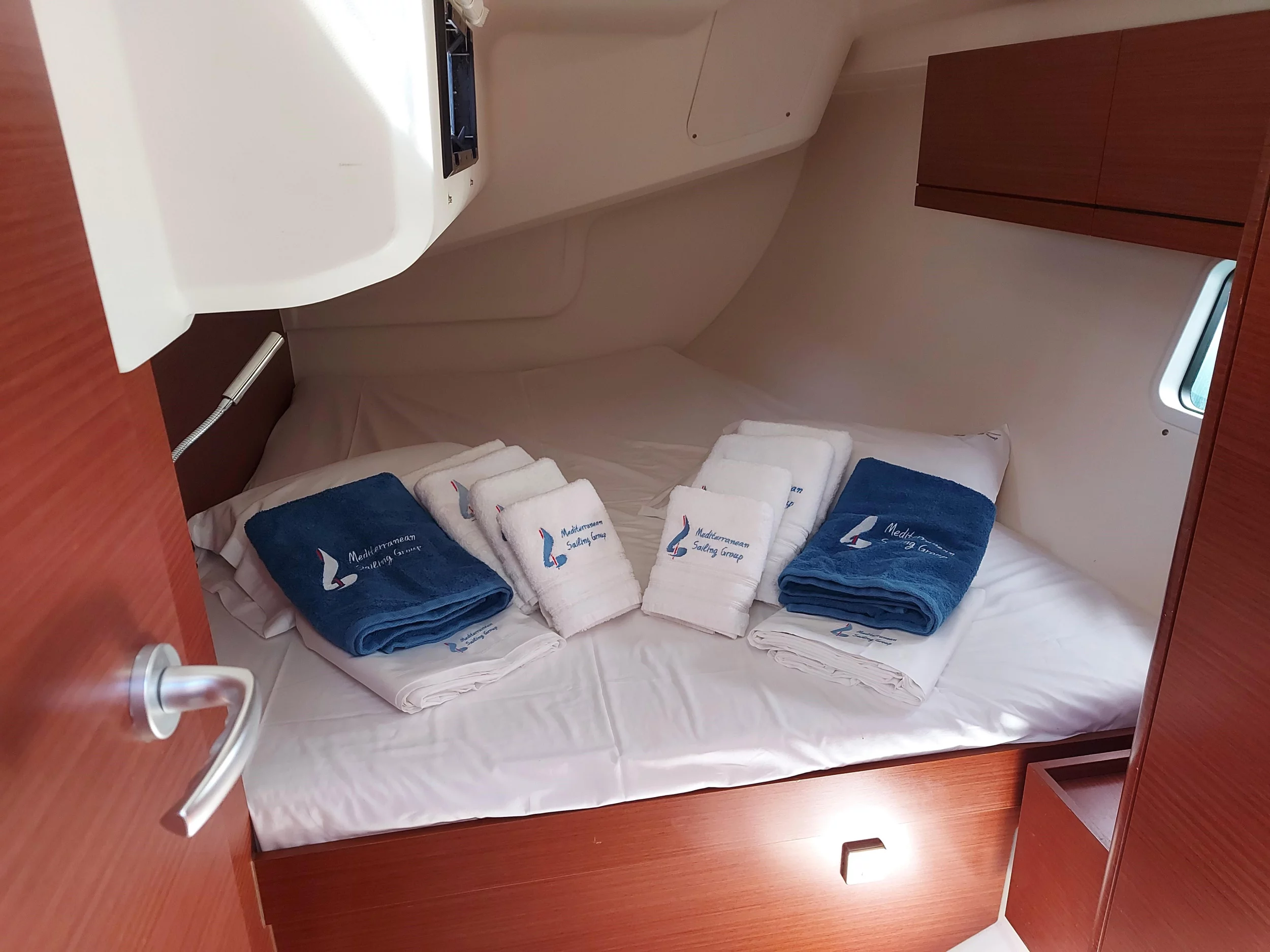 Hanse 418 (Pasithea)  - 2