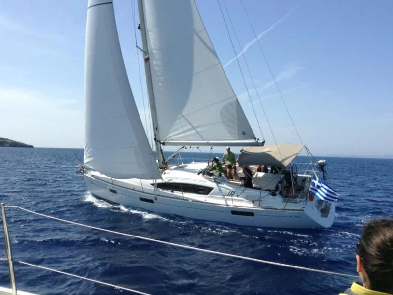 Sun Odyssey 42DS (Sweet Alis)  - 13