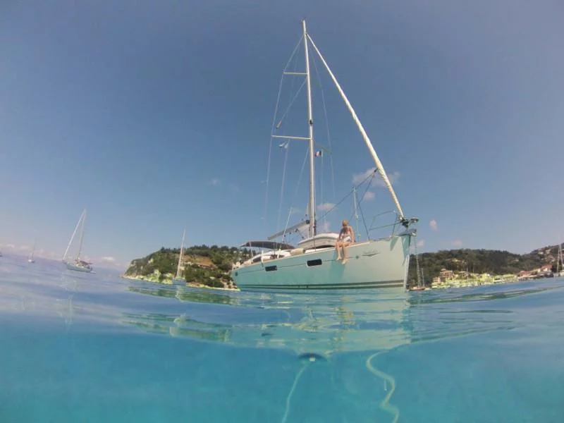 Sun Odyssey 42DS (Sweet Alis)  - 1
