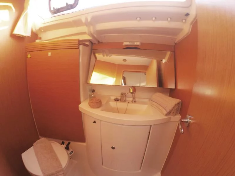 Sun Odyssey 42DS (Sweet Alis)  - 17