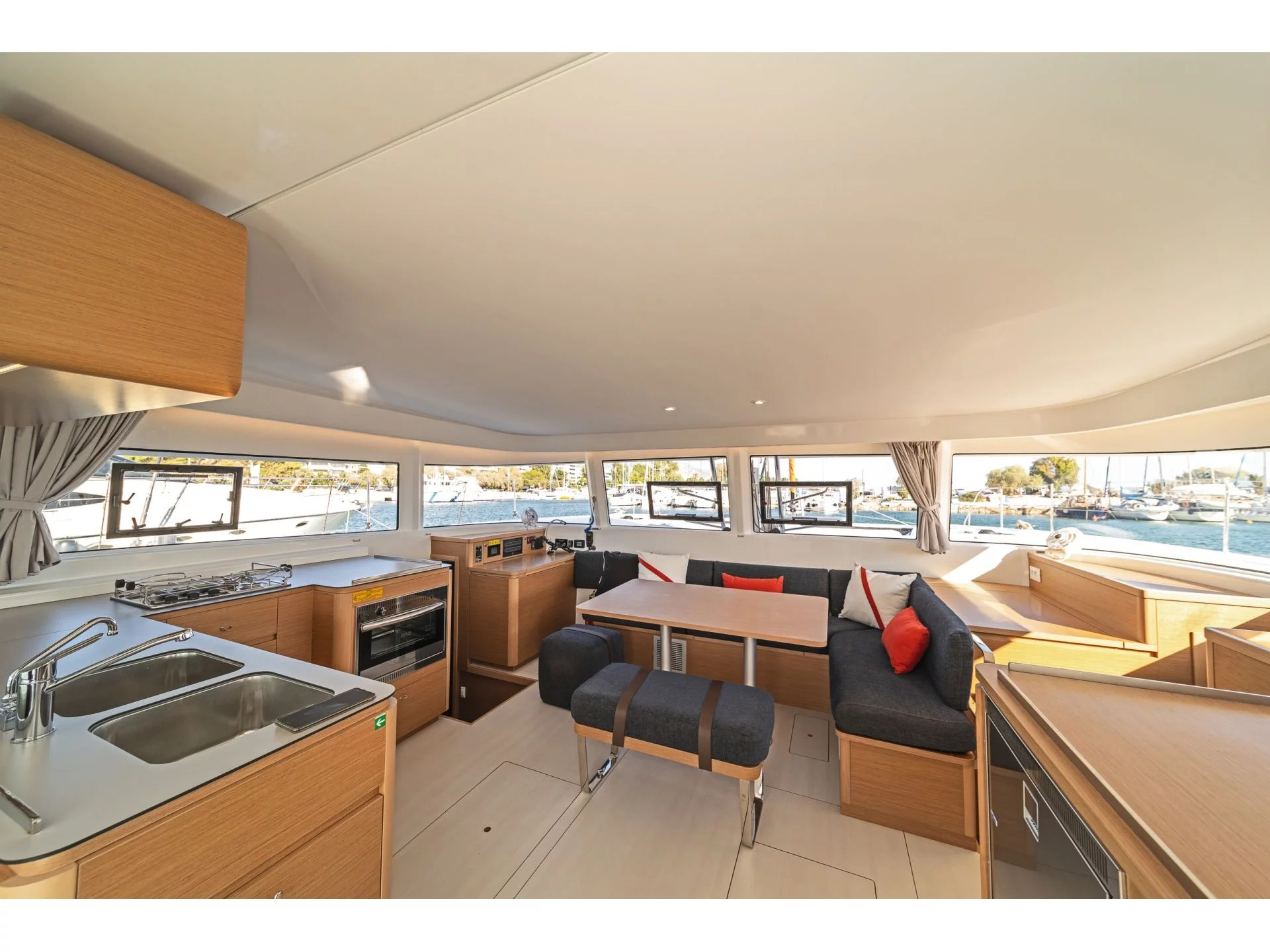 Excess 14 & GEN & WM (First Journey) Interior image - 4
