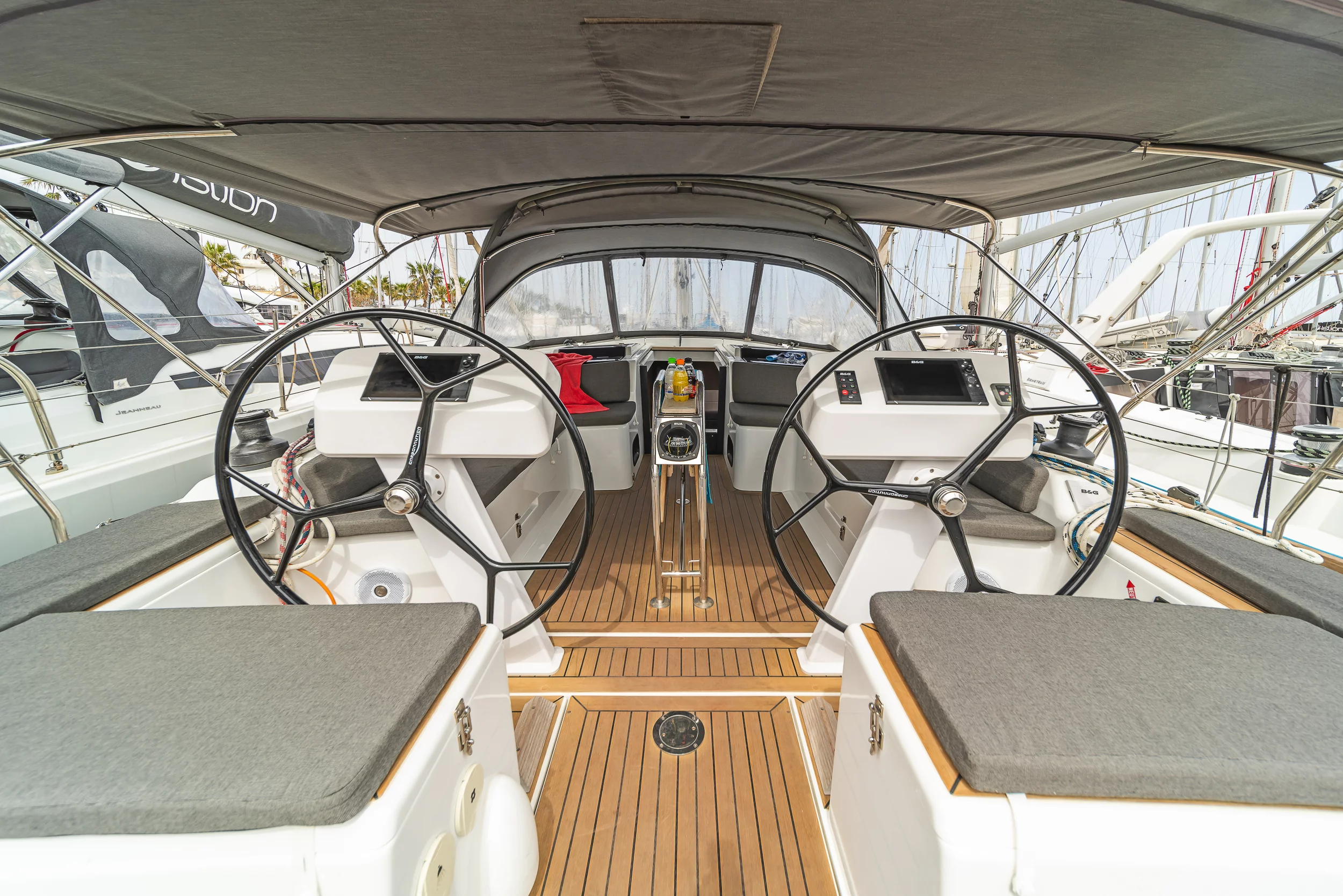Hanse 458 (3 cab (Meraki of London)  - 6