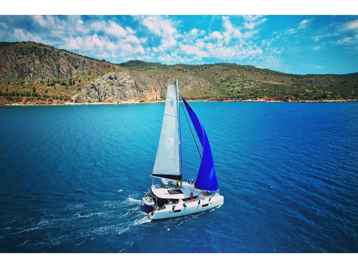 Photo #1 - Lagoon 42 (Aurora) en Athènes - 7787
