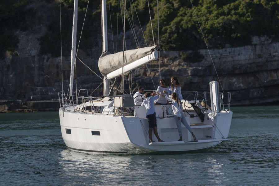 Dufour 430 Grand Large — photo 27