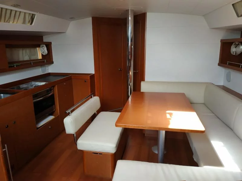 Oceanis 45 (Aleph) Interior image - 2