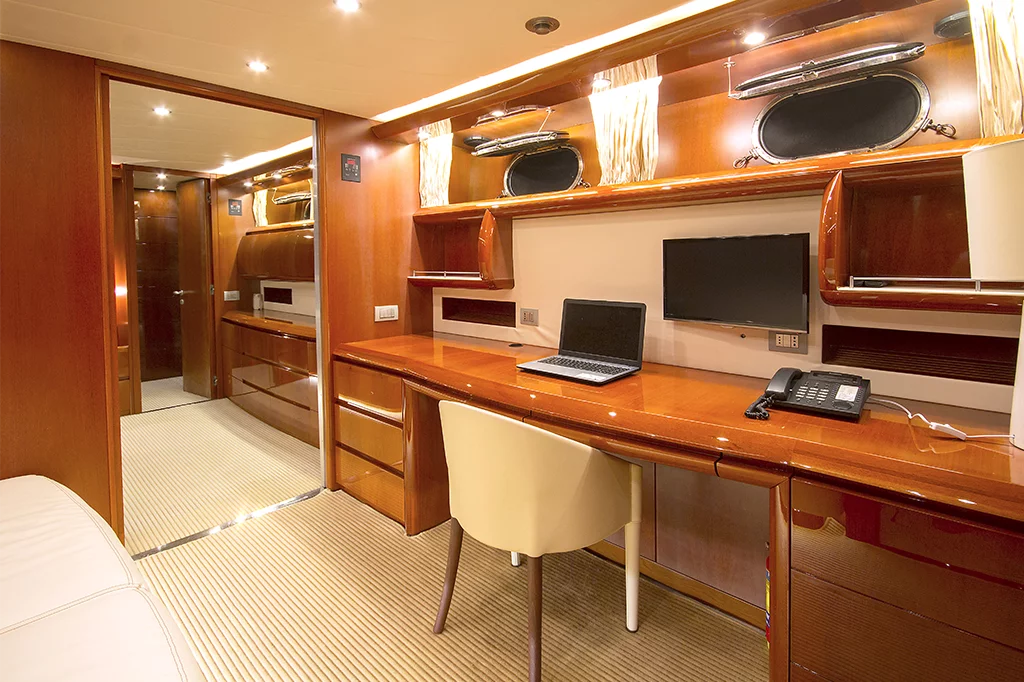 Maiora 24 (24M Deluxe Maiora Motoryacht)  - 22