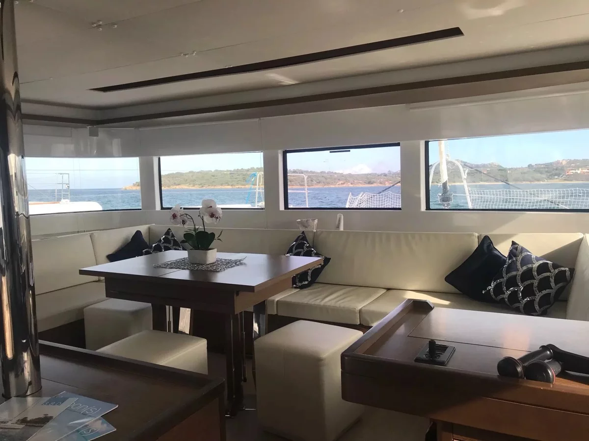 Lagoon 50 (Baten Kaitos II (, WM, , Tender Lift, Inverter))  - 9