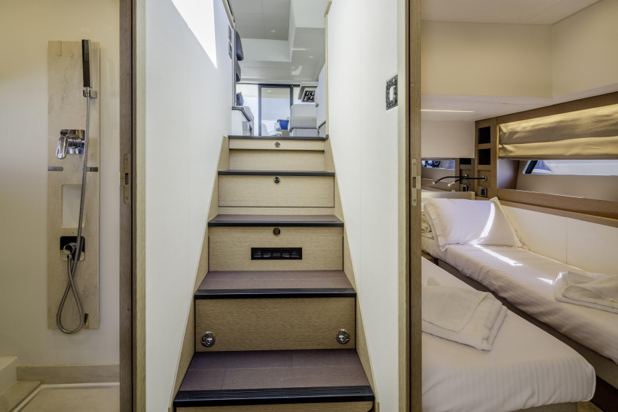 Photo #9 - Prestige 520 (ORA G) in Athen - 18125