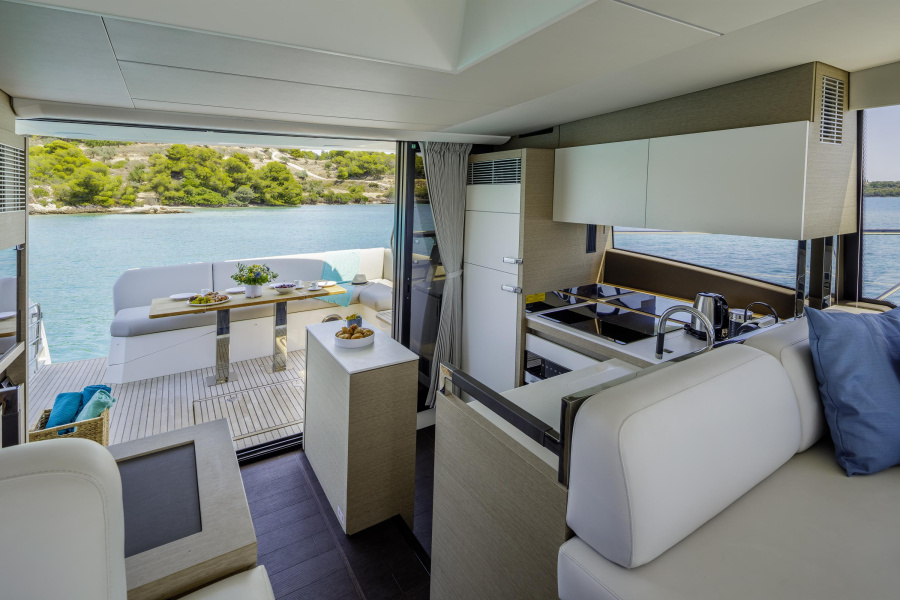 Photo #12 - Prestige 520 (ORA G) in Athen - 18125