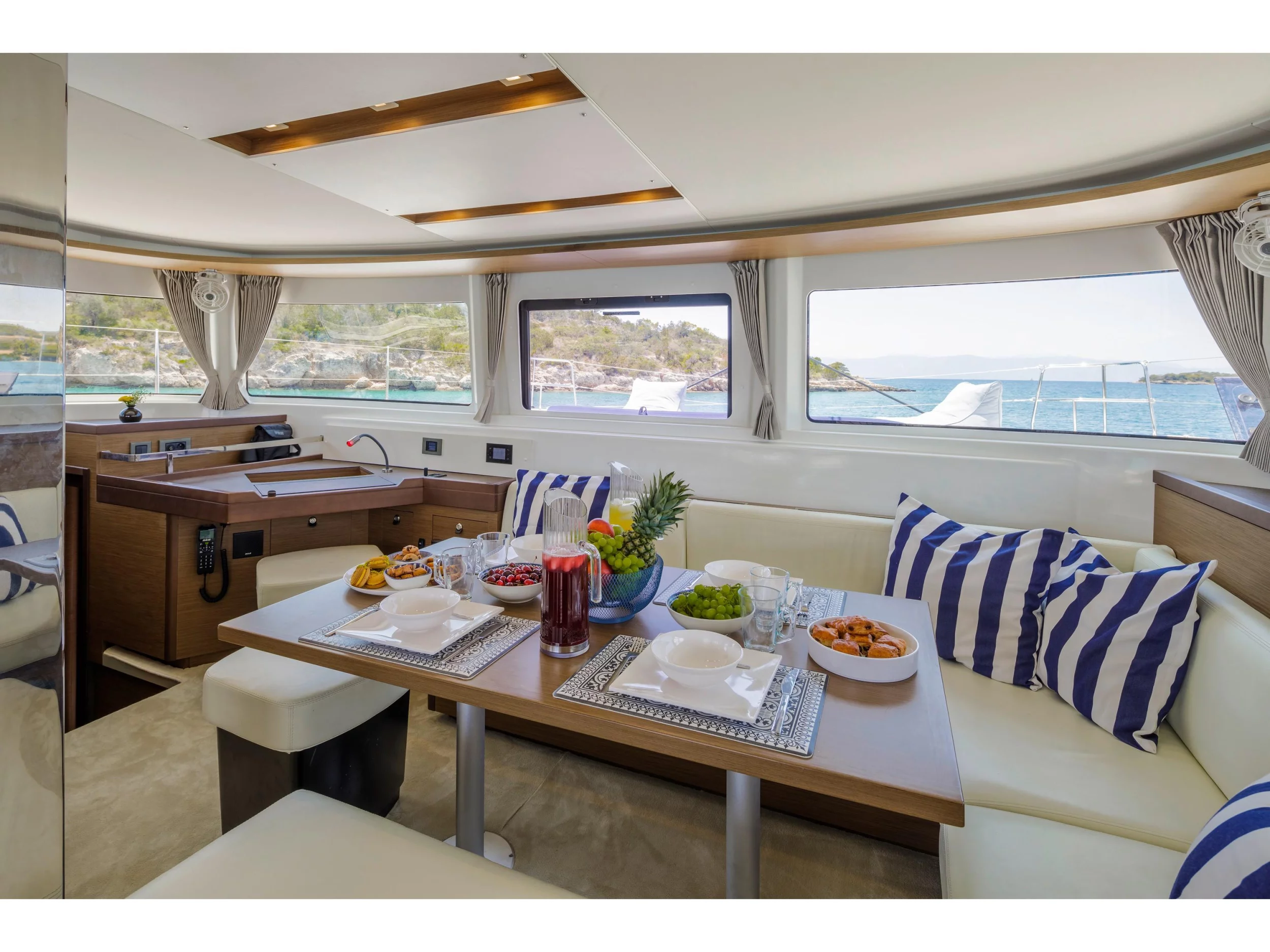 Lagoon 46 Owners Version (ZANGA) Interior image - 8