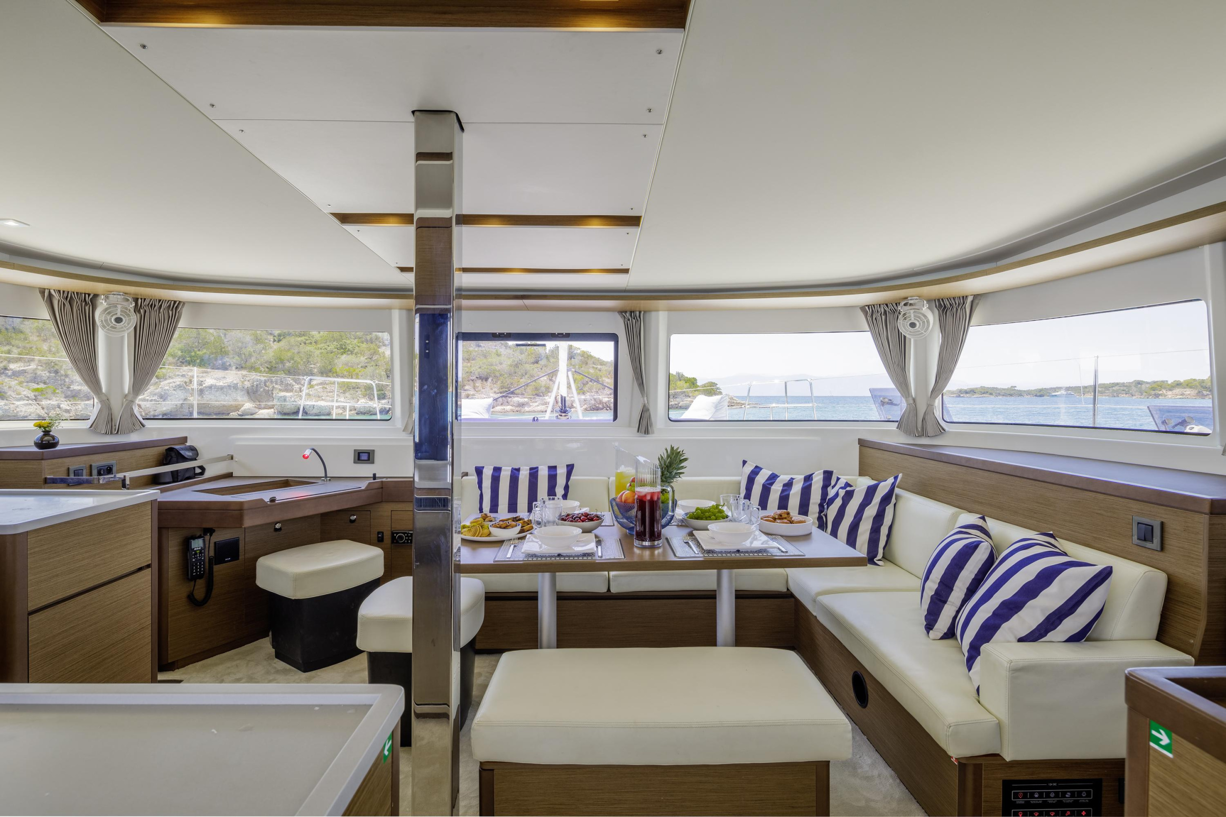 Photo #3 - Lagoon 46 Owners Version (ZANGA) in Porto Heli - 14279