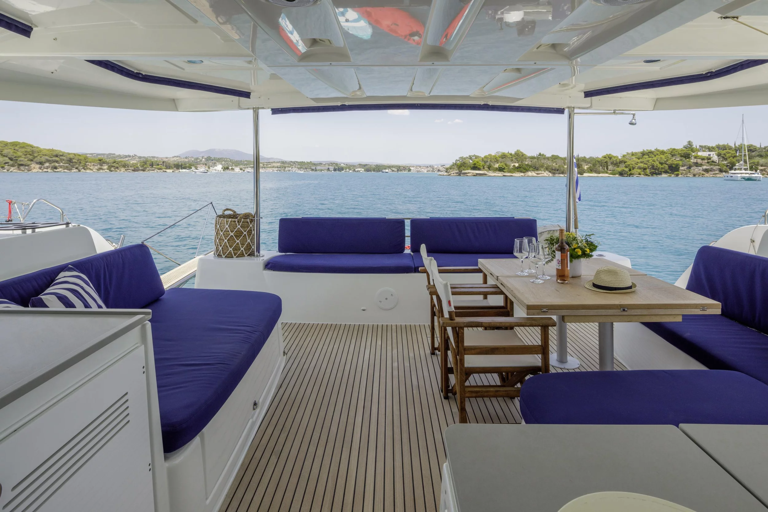 Lagoon 46 Owners Version (ZANGA)  - 1