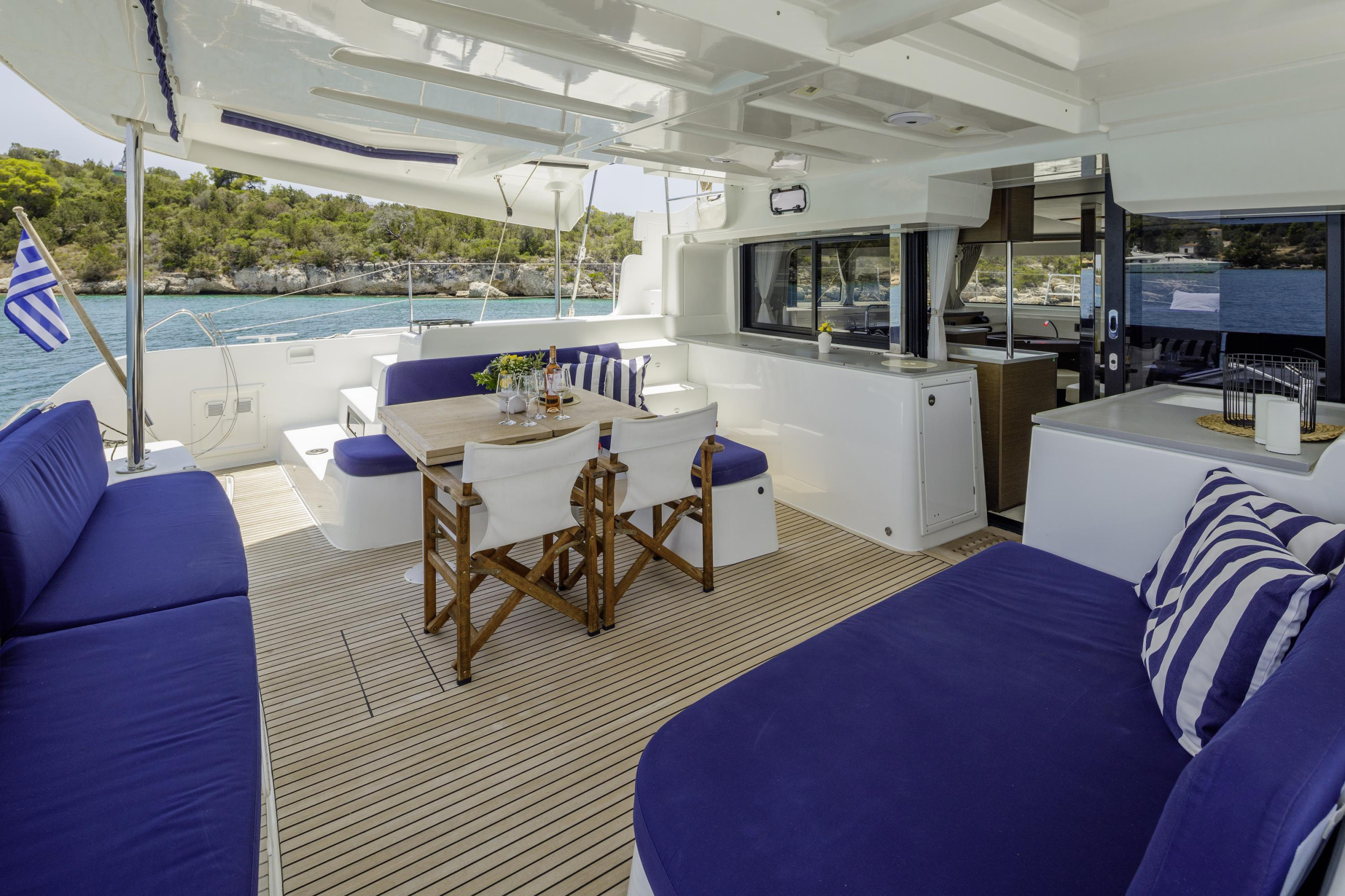 Photo #4 - Lagoon 46 Owners Version (ZANGA) in Porto Heli - 14279