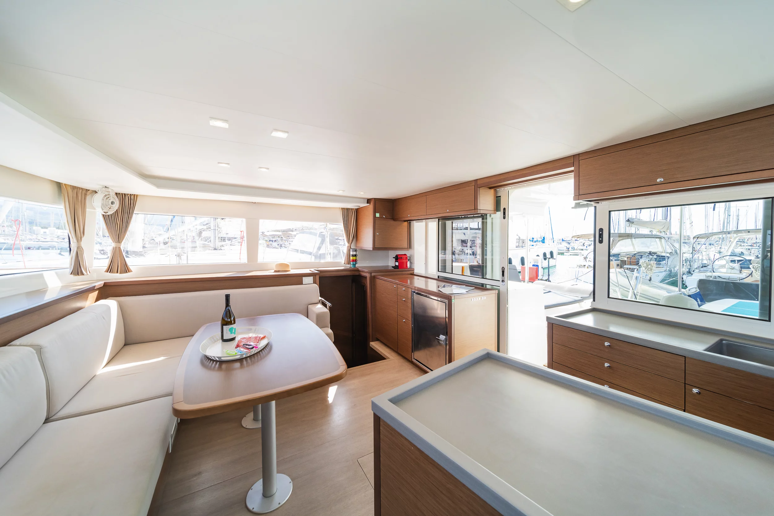 Lagoon 450 Fly & GEN & WM (Cassiopeia II)  - 11
