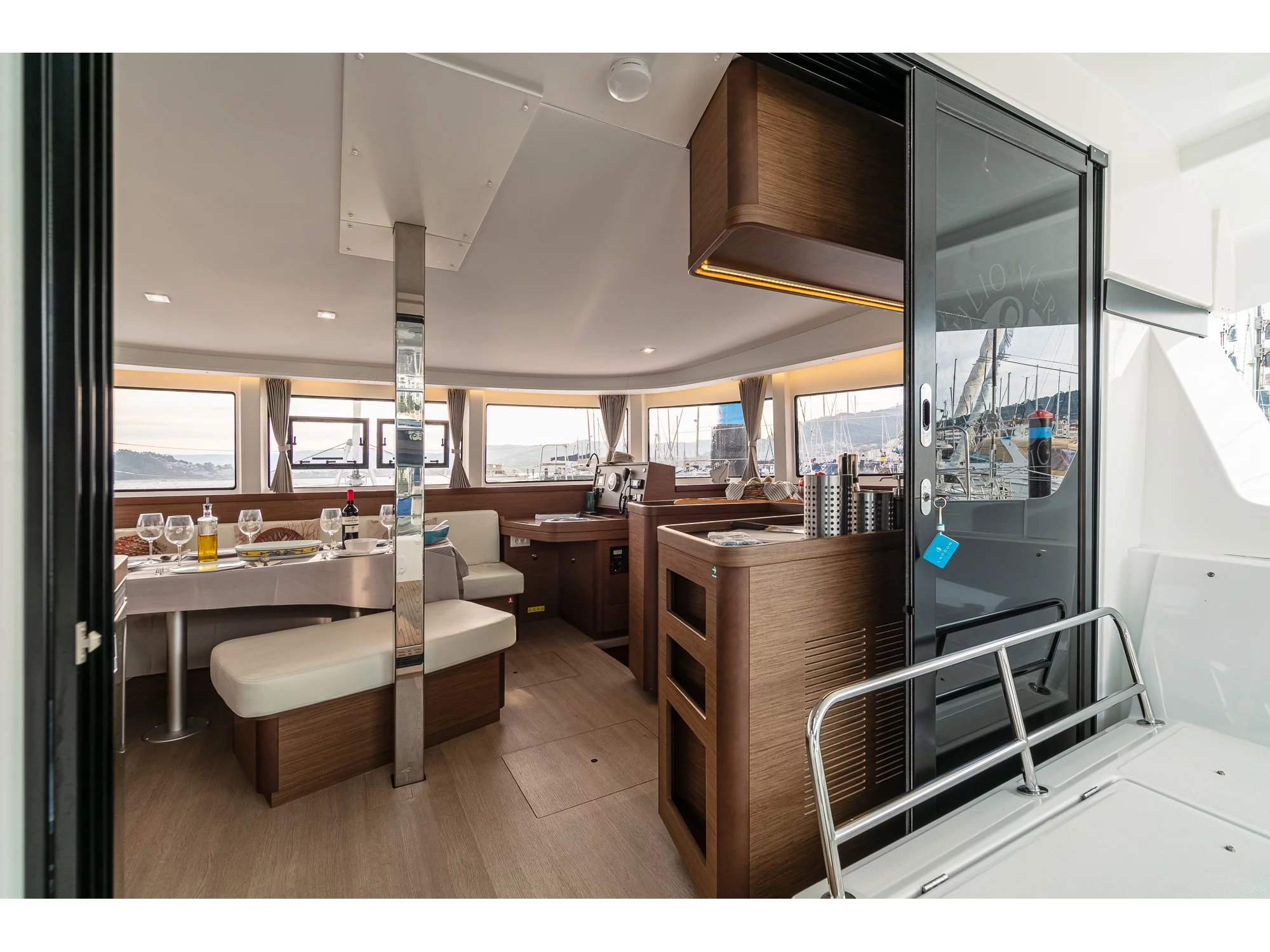 Lagoon 42 (Verne) Interior image - 5