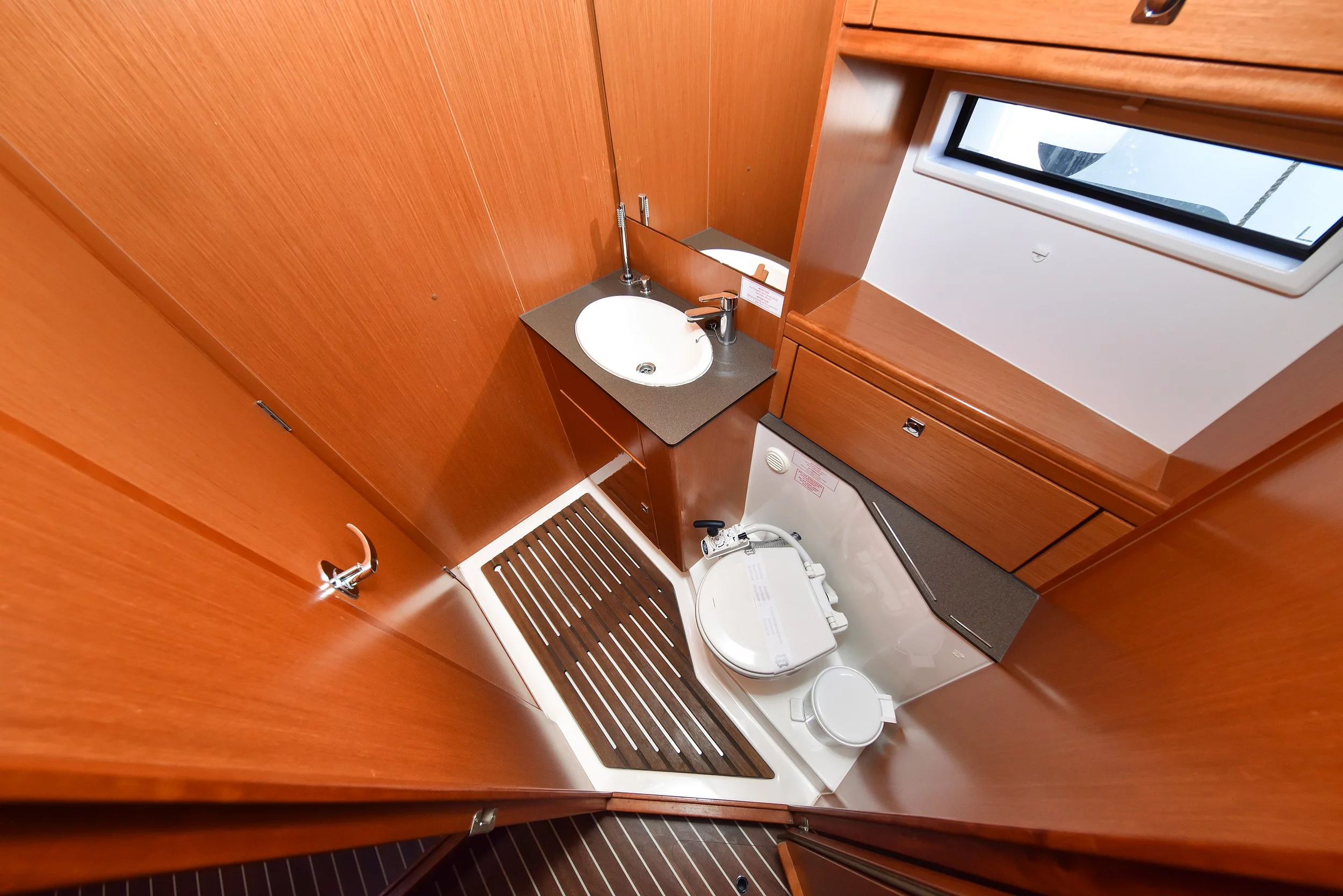 Bavaria Cruiser 56 (FAT BOY)  - 2