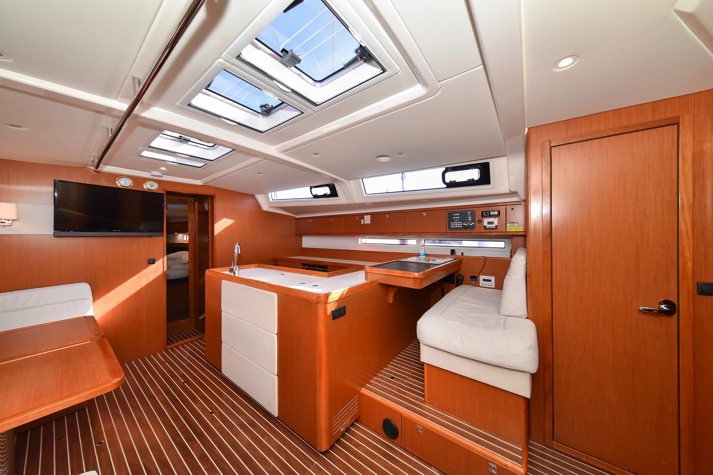 Bavaria Cruiser 56 (FAT BOY)  - 15