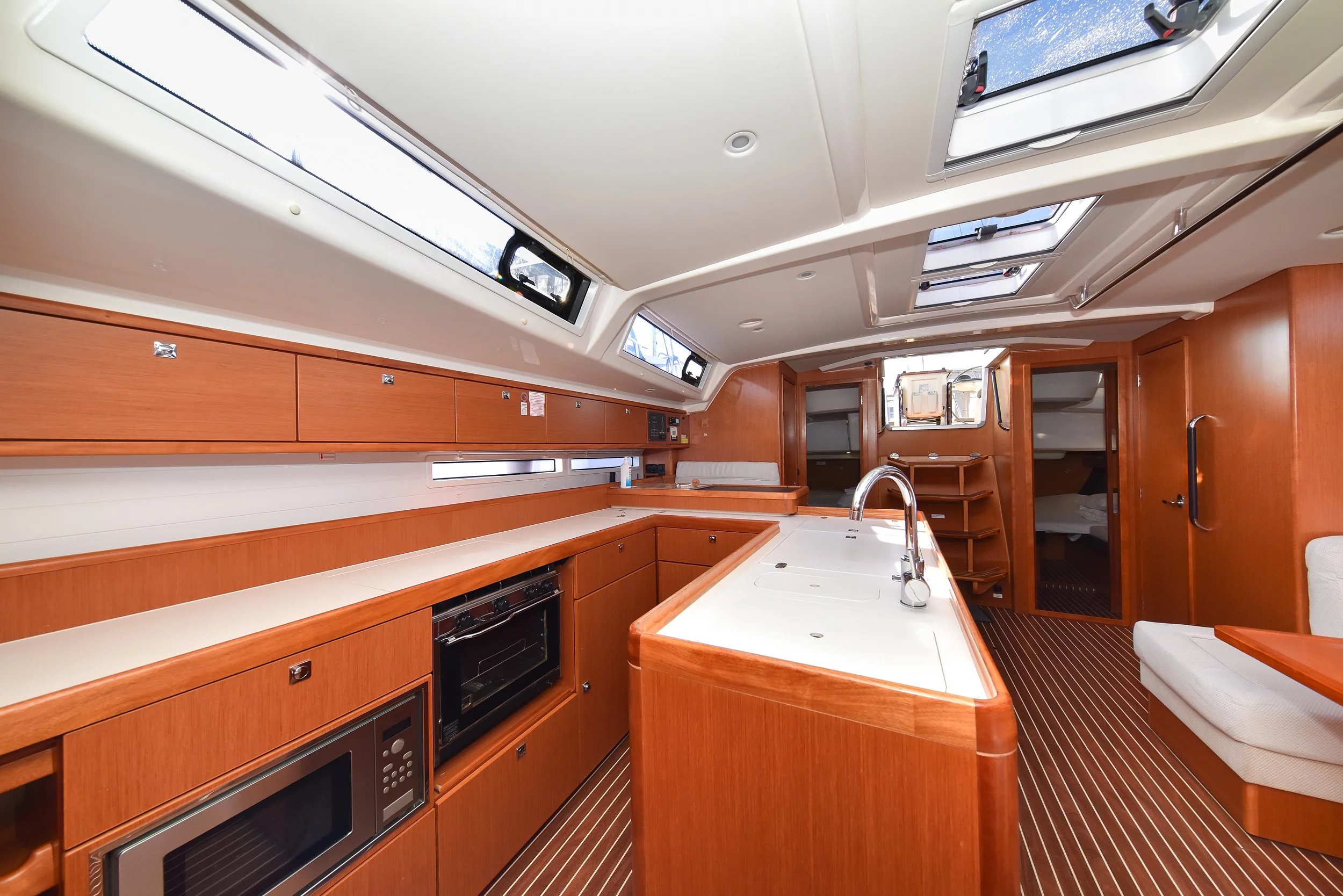 Bavaria Cruiser 56 (FAT BOY)  - 37